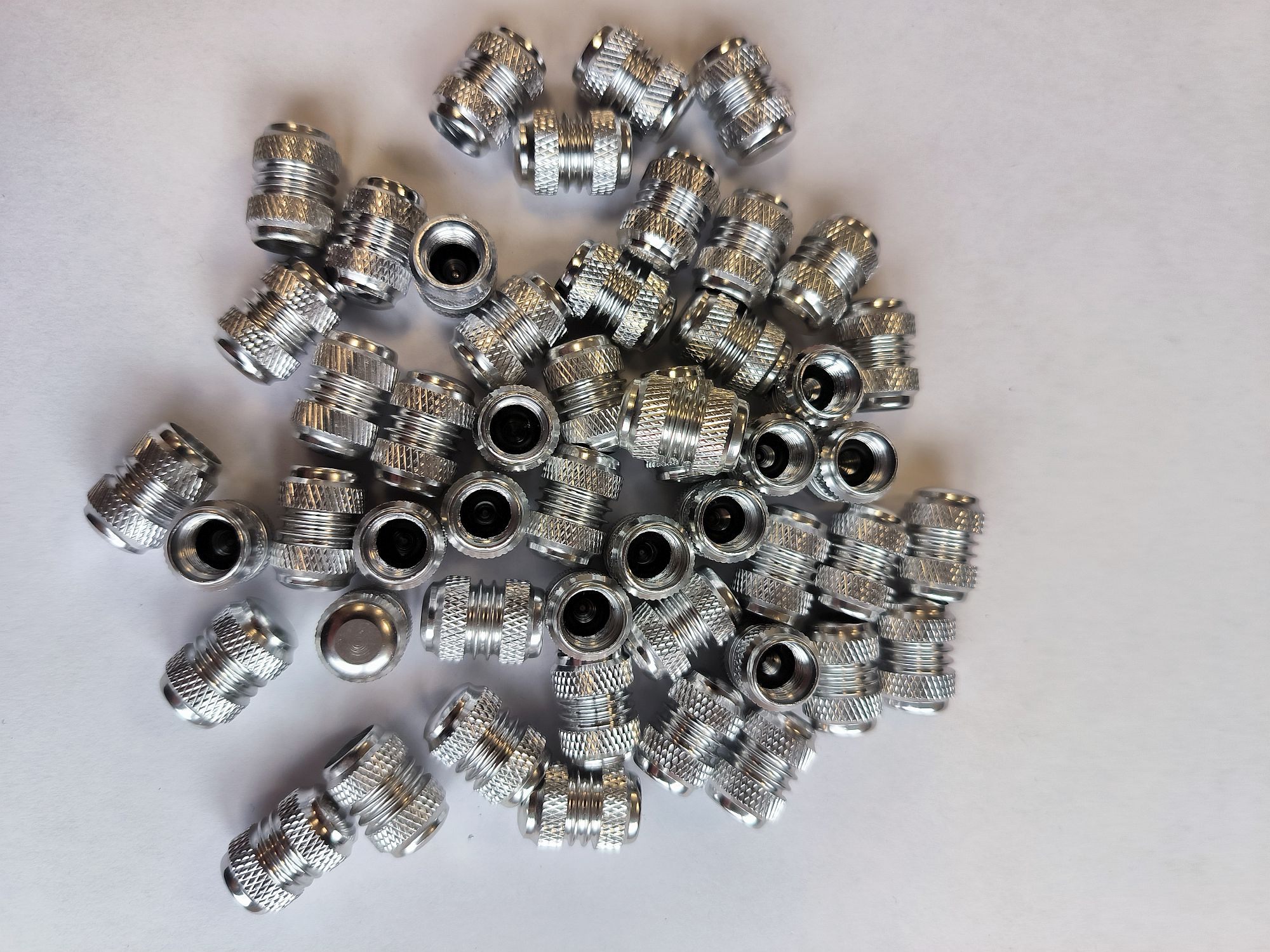 Ventilkappen Aluminium Auto PKW Motorrad Roller silber eloxiert Set 50 Stück